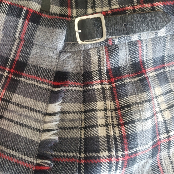 Vintage wool wrap skirt, size medium - Picture 4 of 7